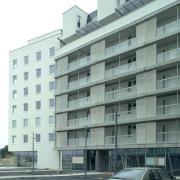 ArchitektInnen / KünstlerInnen: Elsa Prochazka<br>Projekt: Wohnhausanlage Donaufelderhof<br>Aufnahmedatum: 05/99<br>Format: 4x5'' C-Dia<br>Lieferformat: Dia-Duplikat, Scan 300 dpi<br>Bestell-Nummer: 8551/A35<br>