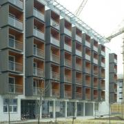 ArchitektInnen / KünstlerInnen: Elsa Prochazka<br>Projekt: Wohnhausanlage Donaufelderhof<br>Aufnahmedatum: 05/99<br>Format: 4x5'' C-Dia<br>Lieferformat: Dia-Duplikat, Scan 300 dpi<br>Bestell-Nummer: 8551/A12<br>