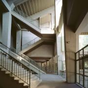 ArchitektInnen / KünstlerInnen: Erich Frantl<br>Projekt: Praterstadion - Ernst-Happel-Stadion<br>Aufnahmedatum: 06/94<br>Format: 4x5'' C-Dia<br>Lieferformat: Scan 300 dpi<br>Bestell-Nummer: 3926/C<br>