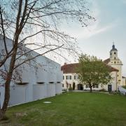 ArchitektInnen / KünstlerInnen: Henke Schreieck Architekten, Ursula Aichwalder<br>Projekt: Kloster St Gabriel<br>Aufnahmedatum: 04/10<br>Format: 4x5'' C-Dia<br>Lieferformat: Scan 300 dpi<br>Bestell-Nummer: 13002/B<br>