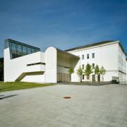 ArchitektInnen / KünstlerInnen: Heinz Tesar<br>Projekt: IST Austria Lecture Hall<br>Aufnahmedatum: 06/10<br>Format: 4x5'' C-Dia<br>Lieferformat: Scan 300 dpi<br>Bestell-Nummer: 13020/A<br>