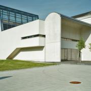 ArchitektInnen / KünstlerInnen: Heinz Tesar<br>Projekt: IST Austria Lecture Hall<br>Aufnahmedatum: 06/10<br>Format: 4x5'' C-Dia<br>Lieferformat: Scan 300 dpi<br>Bestell-Nummer: 13020/B<br>
