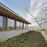 ArchitektInnen / KünstlerInnen: Henke Schreieck Architekten<br>Projekt: Haus mit zwei Höfen<br>Aufnahmedatum: 03/12<br>Format: 4x5'' C-Dia<br>Lieferformat: Scan 300 dpi<br>Bestell-Nummer: 13170/C<br>