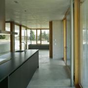 ArchitektInnen / KünstlerInnen: Henke Schreieck Architekten<br>Projekt: Haus mit zwei Höfen<br>Aufnahmedatum: 03/12<br>Format: 4x5'' C-Dia<br>Lieferformat: Scan 300 dpi<br>Bestell-Nummer: 13168/A<br>