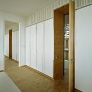 ArchitektInnen / KünstlerInnen: Adolf Krischanitz<br>Projekt: Bürogebäude J.<br>Aufnahmedatum: 07/12<br>Format: 4x5'' C-Dia<br>Lieferformat: Scan 300 dpi<br>Bestell-Nummer: 13181/A<br>