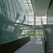 ArchitektInnen / KünstlerInnen: Klaus Kada<br>Projekt: Festspielhaus St. Pölten<br>Aufnahmedatum: 09/97<br>Format: 4x5'' C-Dia<br>Lieferformat: Dia-Duplikat, Scan 300 dpi<br>Bestell-Nummer: 7117/D<br>