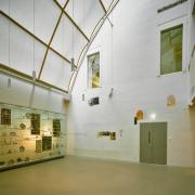 ArchitektInnen / KünstlerInnen: Eichinger oder Knechtl, Nancy Spero<br>Projekt: Jüdisches Museum Wien<br>Format: 4x5'' C-Dia<br>Lieferformat: Dia-Duplikat, Scan 300 dpi<br>Bestell-Nummer: 6082/A<br>