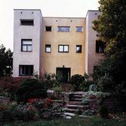 ArchitektInnen / KünstlerInnen: Adolf Loos<br>Projekt: Haus Steiner<br>Aufnahmedatum: 09/92<br>Format: 6x7cm C-Dia<br>Lieferformat: Scan 300 dpi<br>Bestell-Nummer: 2903/B<br>