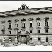 ArchitektInnen / KünstlerInnen: Ferdinand von Hohenberg<br>Projekt: Palais Pallavicini<br>Aufnahmedatum: 01/83<br>Format: 24x36mm SW<br>Lieferformat: Scan 300 dpi<br>Bestell-Nummer: N2066/19<br>