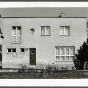ArchitektInnen / KünstlerInnen: Hans A. Vetter<br>Projekt: Wiener Werkbundsiedlung Bauteil Vetter<br>Aufnahmedatum: 09/82<br>Format: 24x36mm SW<br>Lieferformat: Scan 300 dpi<br>Bestell-Nummer: N463/29A<br>