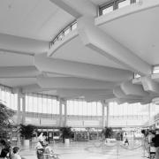 ArchitektInnen / KünstlerInnen: Rupert Falkner<br>Projekt: Flughafen Wien-Schwechat - Neue Ankunftshalle<br>Format: 24x36mm SW<br>Lieferformat: Scan 300 dpi<br>Bestell-Nummer: N963/17A<br>