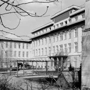 ArchitektInnen / KünstlerInnen: Otto Wagner<br>Projekt: Heilstätte für Lupuskranke Wilhelminenspital<br>Aufnahmedatum: 03/82<br>Format: 24x36mm SW<br>Lieferformat: Scan 300 dpi<br>Bestell-Nummer: N2009/23A<br>