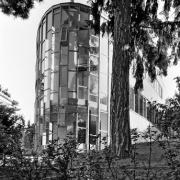 ArchitektInnen / KünstlerInnen: Adolf Krischanitz<br>Projekt: Haus Dr. Weber / Haus in Pötzleinsdorf<br>Aufnahmedatum: 04/91<br>Format: 24x36mm SW<br>Lieferformat: Scan 300 dpi<br>Bestell-Nummer: N1909/26<br>