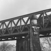 ArchitektInnen / KünstlerInnen: Otto Wagner<br>Projekt: Stadtbahnbrücke über den Wienfluss<br>Aufnahmedatum: 02/81<br>Format: 24x36mm SW<br>Lieferformat: Scan 300 dpi<br>Bestell-Nummer: N204/23A<br>