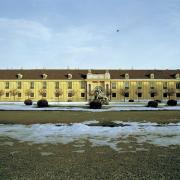 ArchitektInnen / KünstlerInnen: Johann Bernhard Fischer von Erlach<br>Projekt: Schloss Schönbrunn<br>Aufnahmedatum: 08/86<br>Format: 4x5'' C-Neg<br>Lieferformat: Scan 300 dpi<br>Bestell-Nummer: N1149/03<br>