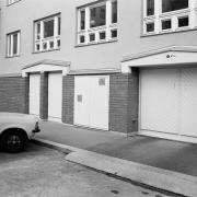 ArchitektInnen / KünstlerInnen: Gunther Wawrik<br>Projekt: Wohnhausanlage Pichelwangergasse<br>Aufnahmedatum: 07/87<br>Format: 24x36mm SW<br>Lieferformat: Scan 300 dpi<br>Bestell-Nummer: N1295/13<br>