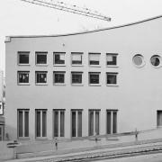ArchitektInnen / KünstlerInnen: Hans Hollein<br>Projekt: Schule Köhlergasse<br>Aufnahmedatum: 09/87<br>Format: 24x36mm SW<br>Lieferformat: Scan 300 dpi<br>Bestell-Nummer: N1297/03<br>