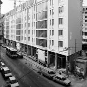 ArchitektInnen / KünstlerInnen: Timo Pentillä<br>Projekt: Wohnhaus Gumpendorferstraße<br>Aufnahmedatum: 10/87<br>Format: 24x36mm SW<br>Lieferformat: Scan 300 dpi<br>Bestell-Nummer: N1292/37<br>