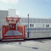 ArchitektInnen / KünstlerInnen: Klinger & Müller<br>Projekt: Landeskrankenhaus Rohrbach<br>Aufnahmedatum: 05/90<br>Format: 4x5'' C-Dia<br>Lieferformat: Scan 300 dpi<br>Bestell-Nummer: 423/05<br>