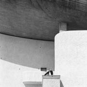 ArchitektInnen / KünstlerInnen: Le Corbusier<br>Projekt: Notre-Dame-du-Haut, Kapelle in Ronchamp<br>Aufnahmedatum: 08/81<br>Format: 24x36mm C-Dia<br>Lieferformat: Scan 300 dpi<br>Bestell-Nummer: N417/14<br>