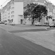 ArchitektInnen / KünstlerInnen: Hofer / Hohenegger<br>Projekt: Gemeindebau Wilhelmstraße<br>Aufnahmedatum: 09/83<br>Format: 24x36mm SW<br>Lieferformat: Scan 300 dpi<br>Bestell-Nummer: N479/06A<br>