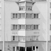 ArchitektInnen / KünstlerInnen: Heinz Tesar<br>Projekt: Wohnhausanlage Einsiedlergasse 13<br>Aufnahmedatum: 08/85<br>Format: 24x36mm SW<br>Lieferformat: Scan 300 dpi<br>Bestell-Nummer: N846/05<br>