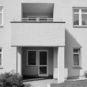 ArchitektInnen / KünstlerInnen: Rudolf Lamprecht<br>Projekt: Wohnhausanlage Linzer Straße<br>Aufnahmedatum: 08/85<br>Format: 24x36mm SW<br>Lieferformat: Scan 300 dpi<br>Bestell-Nummer: N848/19A<br>