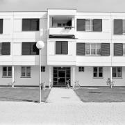 ArchitektInnen / KünstlerInnen: Viktor Hufnagl<br>Projekt: Wohnhausanlage Gerasdorferstraße<br>Aufnahmedatum: 08/85<br>Format: 24x36mm SW<br>Lieferformat: Scan 300 dpi<br>Bestell-Nummer: N853/05<br>