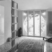 ArchitektInnen / KünstlerInnen: Adolf Krischanitz, Oskar Putz<br>Projekt: Haus in Salmannsdorf<br>Aufnahmedatum: 07/88<br>Format: 24x36mm SW<br>Lieferformat: Scan 300 dpi<br>Bestell-Nummer: N1407/33<br>