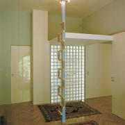ArchitektInnen / KünstlerInnen: Adolf Krischanitz, Oskar Putz<br>Projekt: Haus in Salmannsdorf<br>Aufnahmedatum: 07/88<br>Format: 4x5'' C-Neg<br>Lieferformat: Scan 300 dpi<br>Bestell-Nummer: N1480/09<br>