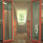 ArchitektInnen / KünstlerInnen: Adolf Krischanitz, Oskar Putz<br>Projekt: Haus in Salmannsdorf<br>Aufnahmedatum: 07/88<br>Format: 4x5'' C-Neg<br>Lieferformat: Scan 300 dpi<br>Bestell-Nummer: N1489/09<br>