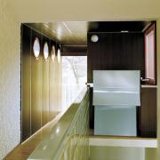 ArchitektInnen / KünstlerInnen: Adolf Krischanitz, Oskar Putz<br>Projekt: Haus in Salmannsdorf<br>Aufnahmedatum: 07/88<br>Format: 4x5'' C-Neg<br>Lieferformat: Scan 300 dpi<br>Bestell-Nummer: N1490/06<br>