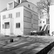 ArchitektInnen / KünstlerInnen: Anton Schweighofer<br>Projekt: Stadtvillen Gatterburggasse<br>Aufnahmedatum: 07/89<br>Format: 24x36mm SW<br>Lieferformat: Scan 300 dpi<br>Bestell-Nummer: N1497/10<br>