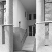 ArchitektInnen / KünstlerInnen: Anton Schweighofer<br>Projekt: Wohnhausanlage Muthsamgasse<br>Aufnahmedatum: 07/89<br>Format: 24x36mm SW<br>Lieferformat: Scan 300 dpi<br>Bestell-Nummer: N1499/12<br>
