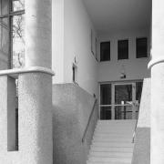 ArchitektInnen / KünstlerInnen: Anton Schweighofer<br>Projekt: Wohnhausanlage Muthsamgasse<br>Aufnahmedatum: 07/89<br>Format: 24x36mm SW<br>Lieferformat: Scan 300 dpi<br>Bestell-Nummer: N1499/13<br>