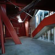 ArchitektInnen / KünstlerInnen: Coop Himmelb(l)au Wolf D. Prix & Partner ZT GmbH<br>Projekt: Museum Groningen<br>Aufnahmedatum: 11/94<br>Format: 4x5'' C-Dia<br>Lieferformat: Dia-Duplikat, Scan 300 dpi<br>Bestell-Nummer: 5075/D<br>