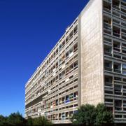 ArchitektInnen / KünstlerInnen: Le Corbusier<br>Projekt: L'unité d'habitation Marseille<br>Aufnahmedatum: 07/88<br>Format: 24x36mm C-Dia<br>Lieferformat: Dia-Duplikat, Scan 300 dpi<br>Bestell-Nummer: 857/15<br>