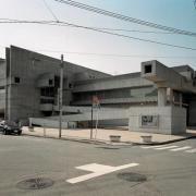 ArchitektInnen / KünstlerInnen: Arata Isozaki<br>Projekt: Art Plaza<br>Aufnahmedatum: 11/02<br>Format: 4x5'' C-Dia<br>Lieferformat: Dia-Duplikat, Scan 300 dpi<br>Bestell-Nummer: 7961/A<br>