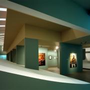 ArchitektInnen / KünstlerInnen: PAUHOF Architekten<br>Projekt: 'Tableaux Vivants' - Kunsthalle Museumsquartier<br>Aufnahmedatum: 08/02<br>Format: 4x5'' C-Dia<br>Lieferformat: Dia-Duplikat, Scan 300 dpi<br>Bestell-Nummer: 11300/A<br>