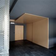 ArchitektInnen / KünstlerInnen: Peter Nigst<br>Projekt: Wohnhausanlage Friedlgasse<br>Aufnahmedatum: 03/02<br>Format: 4x5'' C-Dia<br>Lieferformat: Dia-Duplikat, Scan 300 dpi<br>Bestell-Nummer: 11096/C<br>