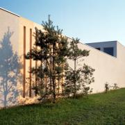 ArchitektInnen / KünstlerInnen: Adolf Krischanitz<br>Projekt: Landhaus Zurndorf<br>Aufnahmedatum: 08/01<br>Format: 4x5'' C-Dia<br>Lieferformat: Dia-Duplikat, Scan 300 dpi<br>Bestell-Nummer: 10748/A<br>