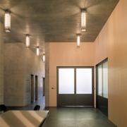 ArchitektInnen / KünstlerInnen: Barkow Leibinger<br>Projekt: Gründerzentrum Grüsch<br>Aufnahmedatum: 07/01<br>Format: 4x5'' C-Dia<br>Lieferformat: Dia-Duplikat, Scan 300 dpi<br>Bestell-Nummer: 10717/B<br>