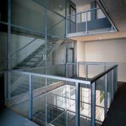 ArchitektInnen / KünstlerInnen: Otto Häuselmayer<br>Projekt: Wohnhausanlage In der Wiesen<br>Aufnahmedatum: 04/01<br>Format: 4x5'' C-Dia<br>Lieferformat: Dia-Duplikat, Scan 300 dpi<br>Bestell-Nummer: 10460/C<br>