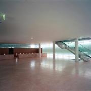 ArchitektInnen / KünstlerInnen: O&O Baukunst Ziviltechniker GesmbH<br>Projekt: MuseumsQuartier Wien - Kunsthalle<br>Aufnahmedatum: 02/01<br>Format: 4x5'' C-Dia<br>Lieferformat: Dia-Duplikat, Scan 300 dpi<br>Bestell-Nummer: 10230/B<br>