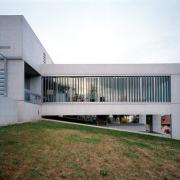 ArchitektInnen / KünstlerInnen: Giorgio Tognola, Michele Tognola<br>Projekt: Haus M.<br>Aufnahmedatum: 10/00<br>Format: 4x5'' C-Dia<br>Lieferformat: Dia-Duplikat, Scan 300 dpi<br>Bestell-Nummer: 10079/C<br>