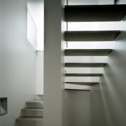 ArchitektInnen / KünstlerInnen: Giorgio Tognola, Michele Tognola<br>Projekt: Haus M.<br>Aufnahmedatum: 10/00<br>Format: 4x5'' C-Dia<br>Lieferformat: Dia-Duplikat, Scan 300 dpi<br>Bestell-Nummer: 10083/C<br>