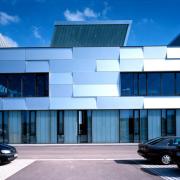 ArchitektInnen / KünstlerInnen: Barkow Leibinger<br>Projekt: Laserfabrik Haas<br>Aufnahmedatum: 09/00<br>Format: 4x5'' C-Dia<br>Lieferformat: Dia-Duplikat, Scan 300 dpi<br>Bestell-Nummer: 10007/D<br>