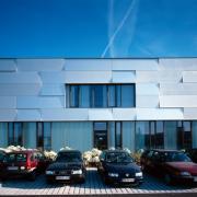 ArchitektInnen / KünstlerInnen: Barkow Leibinger<br>Projekt: Laserfabrik Haas<br>Aufnahmedatum: 09/00<br>Format: 4x5'' C-Dia<br>Lieferformat: Dia-Duplikat, Scan 300 dpi<br>Bestell-Nummer: 10006/C<br>
