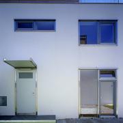 ArchitektInnen / KünstlerInnen: Helmut Hempel<br>Projekt: Reihenhausanlage<br>Aufnahmedatum: 08/00<br>Format: 4x5'' C-Dia<br>Lieferformat: Dia-Duplikat, Scan 300 dpi<br>Bestell-Nummer: 9912/B<br>