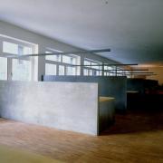 ArchitektInnen / KünstlerInnen: Rainer Köberl<br>Projekt: Büroraum Fa. Halotech<br>Aufnahmedatum: 03/96<br>Format: 6x7cm C-Dia<br>Lieferformat: Dia-Duplikat, Scan 300 dpi<br>Bestell-Nummer: 6093/12<br>